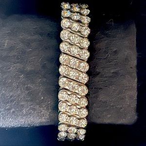 Vintage stretch rhinestone bracelet